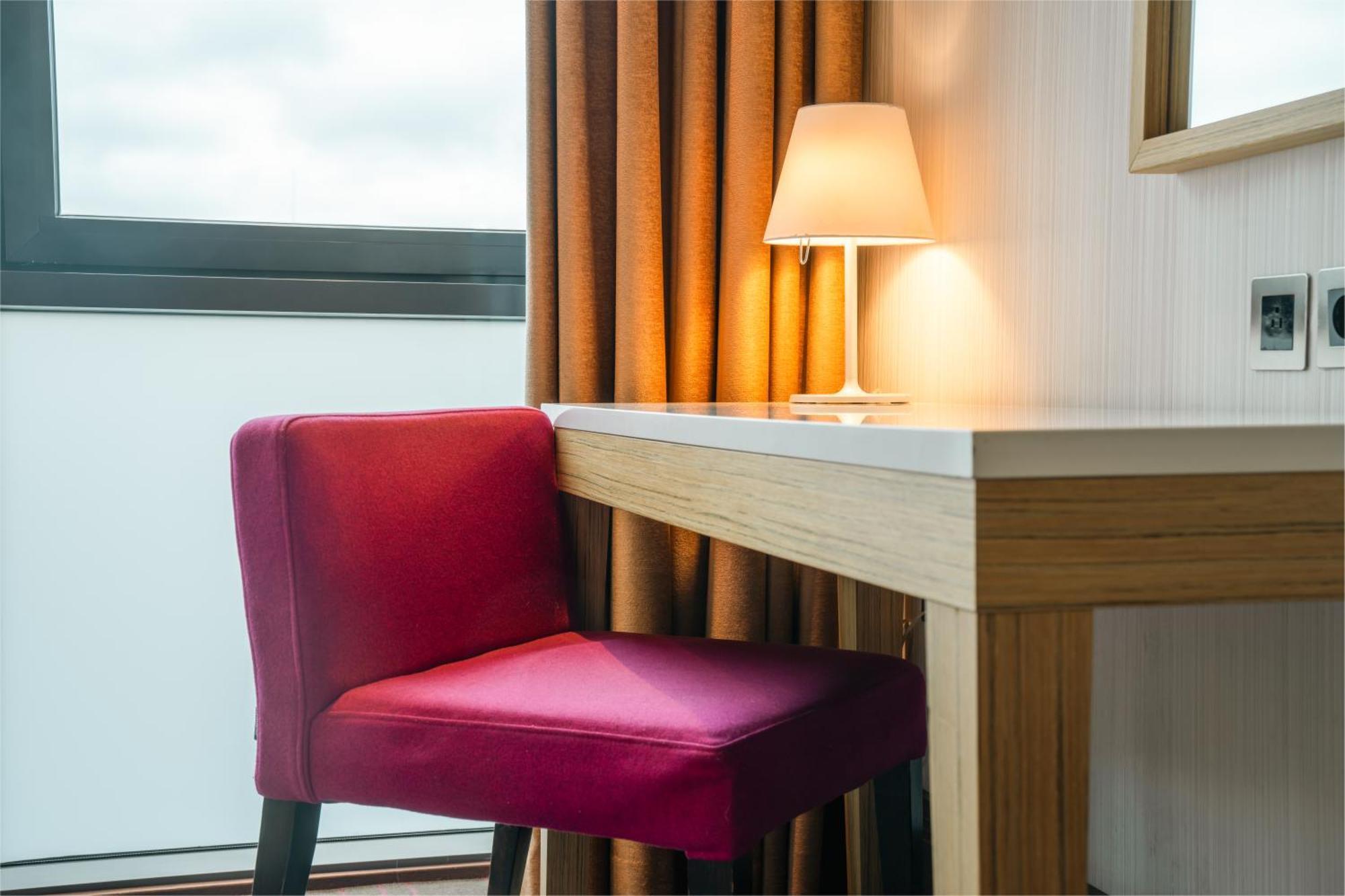 Radisson Blu Royal Hotel Dublin Exterior photo