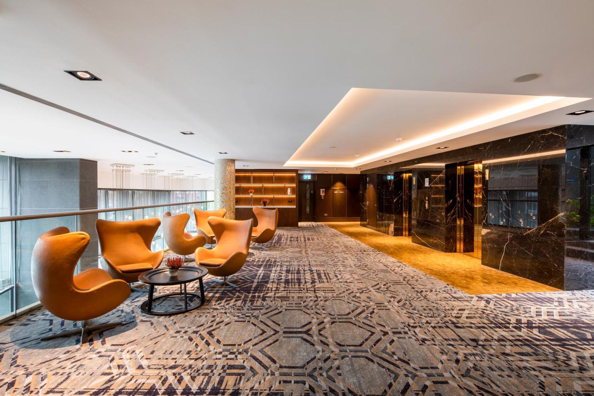 Radisson Blu Royal Hotel Dublin Exterior photo