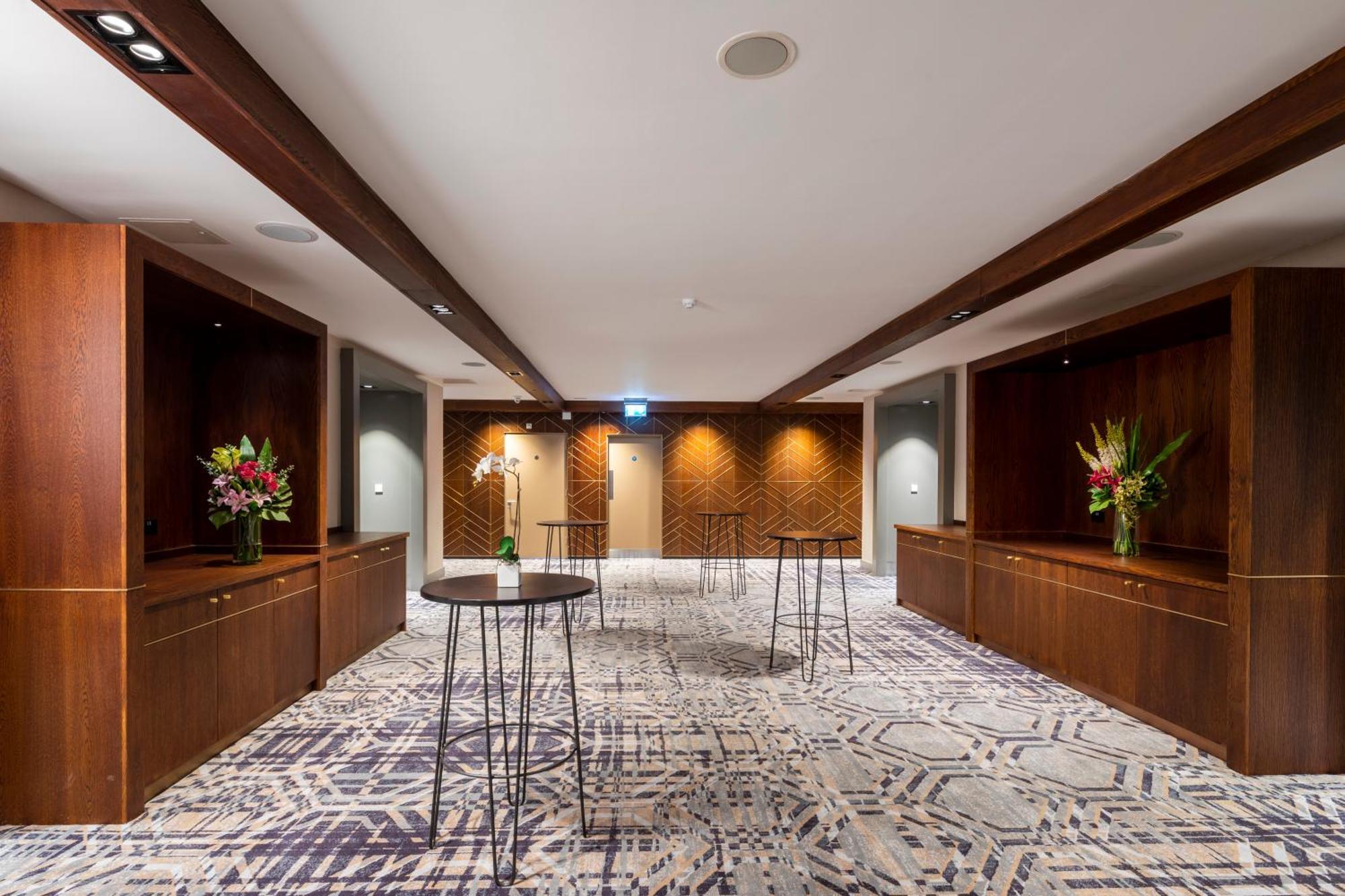 Radisson Blu Royal Hotel Dublin Exterior photo