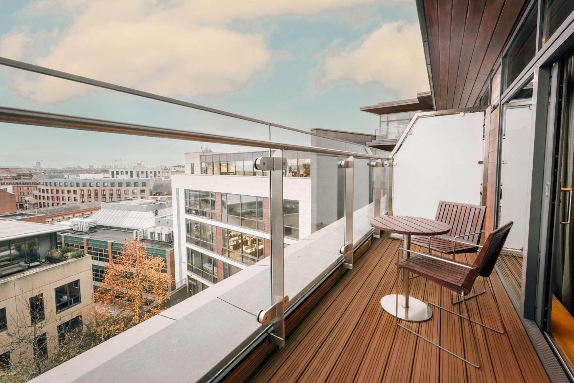 Radisson Blu Royal Hotel Dublin Exterior photo